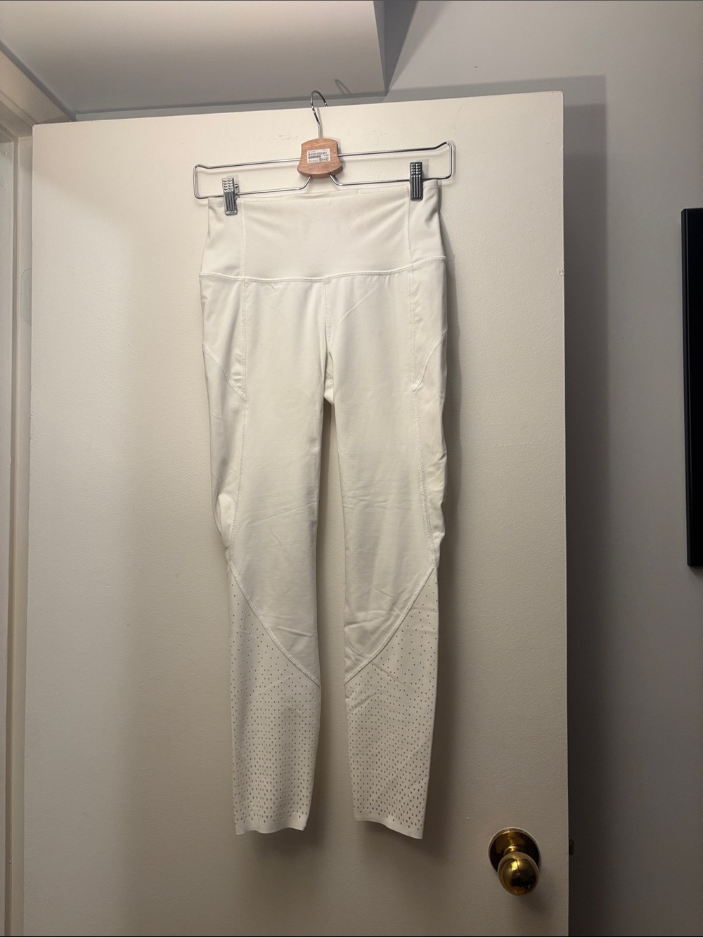 Lululemon White High-Waist Athletic Leggings